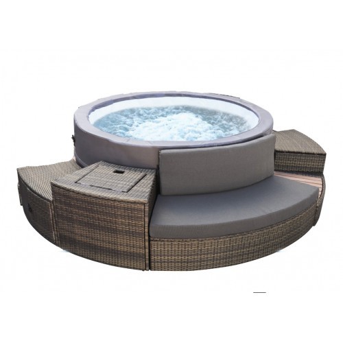 Piscina con mobili - piscina,